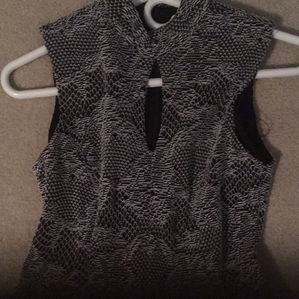 Sharagano black and white fit and flair dress - Picture 2 of 4